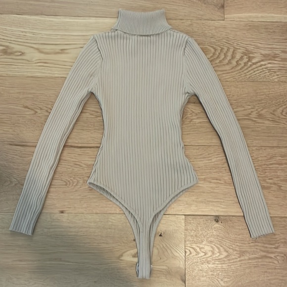 Fashion Nova Bodysuit - Picture 2 of 3